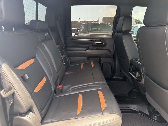 Used 2025 GMC Sierra 2500 AT4 w/ AT4 Premium Plus Package AWD/4WD image 12