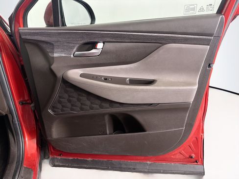 Used 2020 Hyundai Santa Fe SE image 30