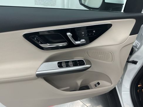 New 2026 Mercedes-Benz GLC 300 image 11