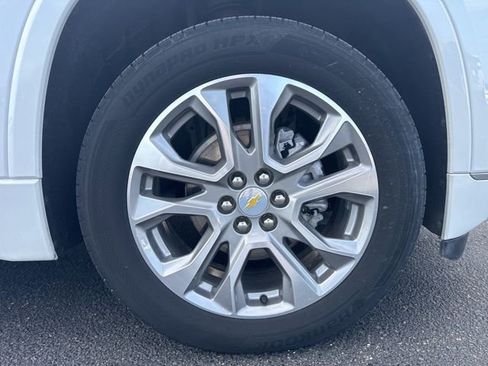 Used 2021 Chevrolet Traverse Premier w/ LPO, Floor Liner Package image 10