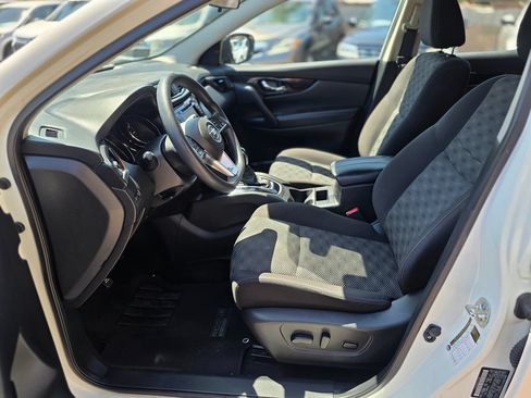 Used 2020 Nissan Rogue Sport SV FWD image 20