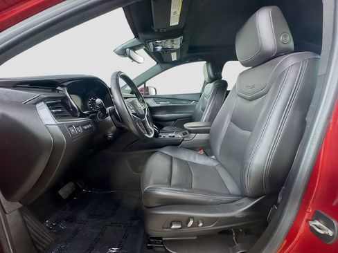 Used 2022 Cadillac XT5 Premium Luxury w/ Technology Package AWD/4WD image 27