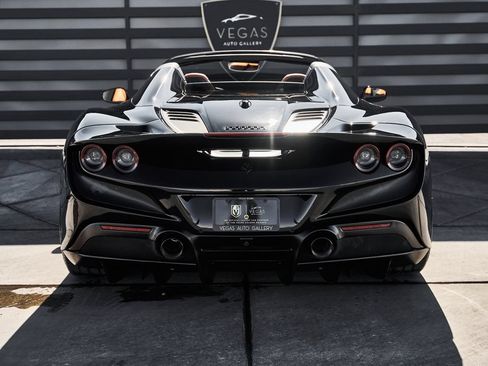 Used 2022 Ferrari F8 Tributo RWD image 22