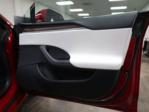 Used 2022 Tesla Model S Standard Range AWD/4WD image 34