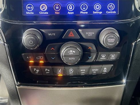 Used 2020 Jeep Grand Cherokee Trailhawk w/ Trailhawk Luxury Group AWD/4WD image 23