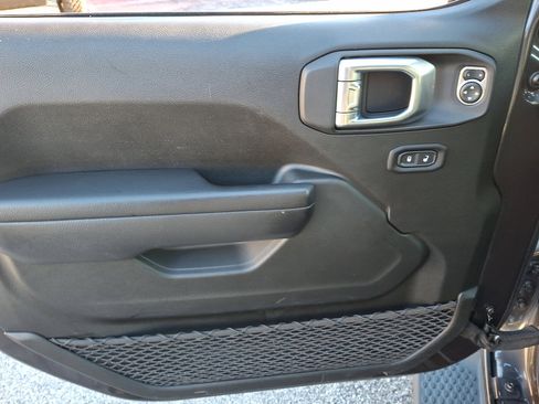 Certified 2022 Jeep Wrangler Unlimited Sport image 14