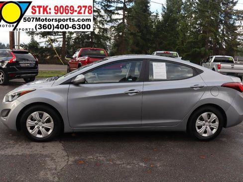Used 2016 Hyundai Elantra SE FWD image 5