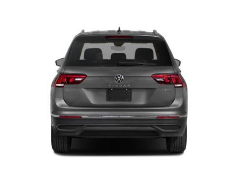 Used 2023 Volkswagen Tiguan SE FWD image 5