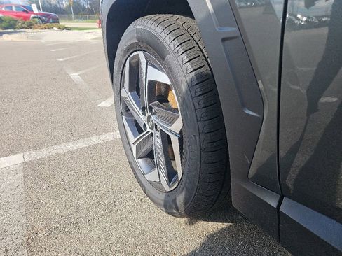 Certified 2024 Hyundai Tucson Limited AWD/4WD image 43