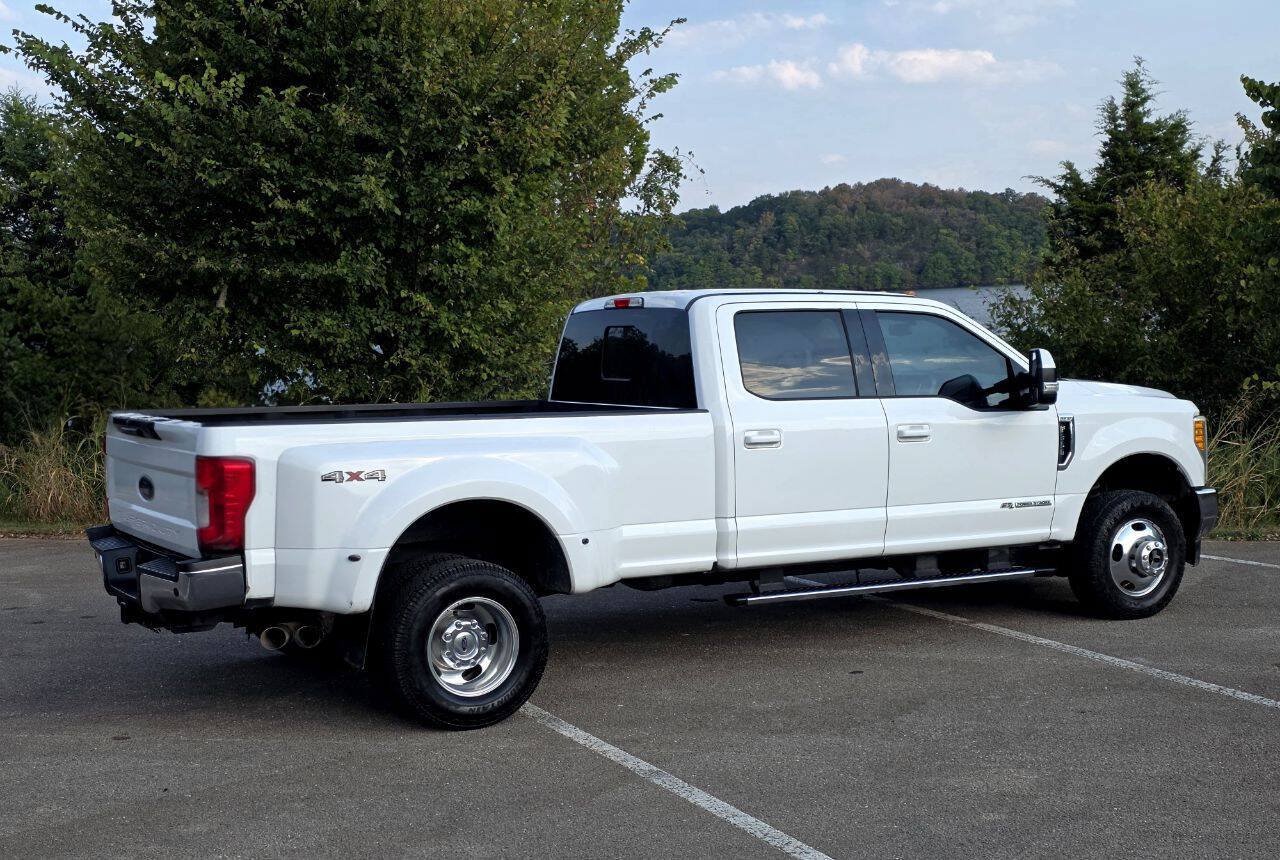 Used 2017 Ford F350 Lariat AWD/4WD image 22