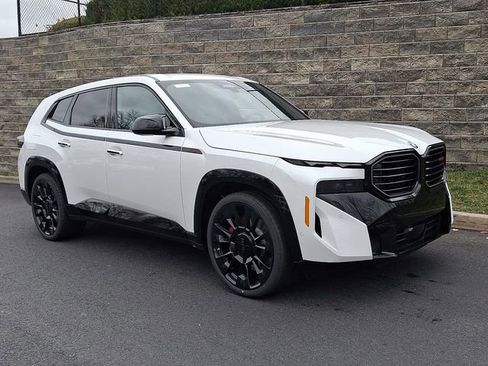 New 2026 BMW XM Label Red image 1