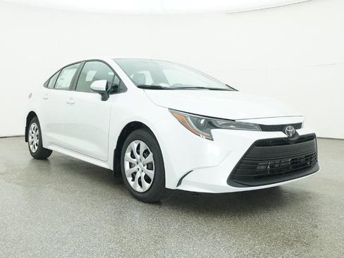 Certified 2026 Toyota Corolla LE image 30
