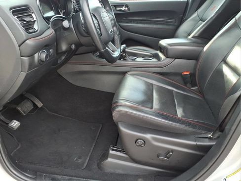 Used 2024 Dodge Durango GT RWD image 19