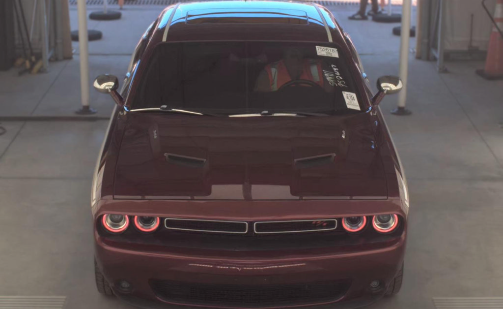 Used 2017 Dodge Challenger R/T Plus RWD image 2