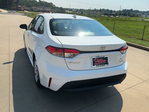 Used 2024 Toyota Corolla LE image 7