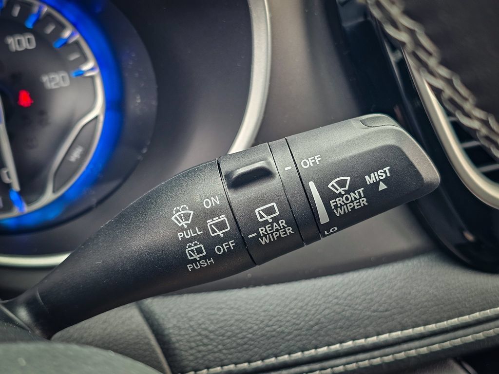 New 2027 Chrysler Pacifica Select AWD/4WD image 18
