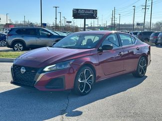 Used 2024 Nissan Altima 2.5 SR video 1