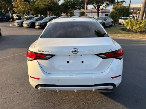 Used 2022 Nissan Sentra SV w/ Trunk Package image 8