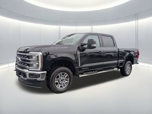 Used 2024 Ford F250 Lariat AWD/4WD image 2