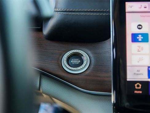 Used 2023 Jeep Grand Cherokee Summit w/ Luxury Tech Group V image 29