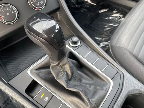 Used 2023 Volkswagen Jetta S image 19