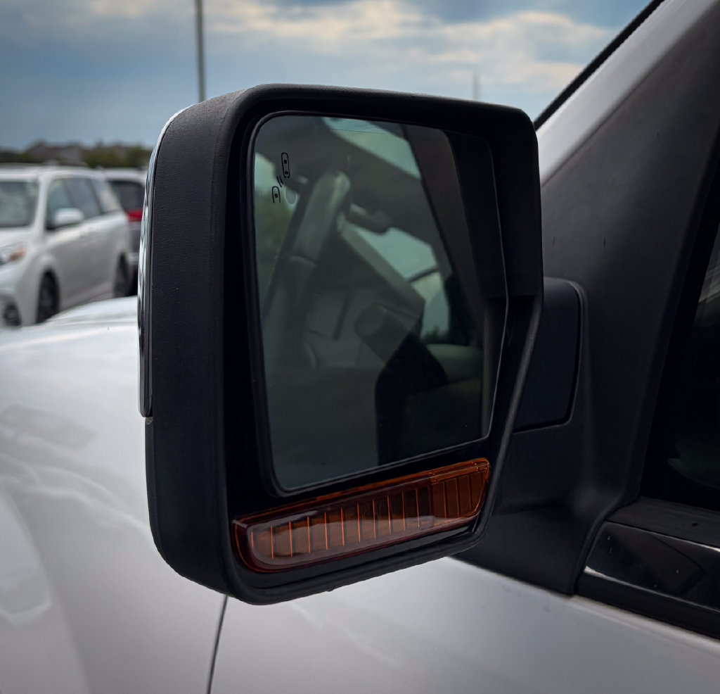 Used 2016 Lincoln Navigator L Select AWD/4WD image 27