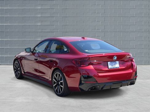 Used 2025 BMW M440i RWD image 3