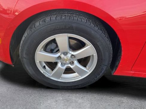 Used 2016 Chevrolet Cruze LT image 19