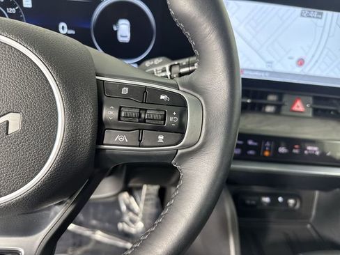 Certified 2025 Kia Sportage X-Pro Prestige AWD/4WD image 13