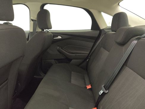 Used 2017 Ford Focus SEL image 18