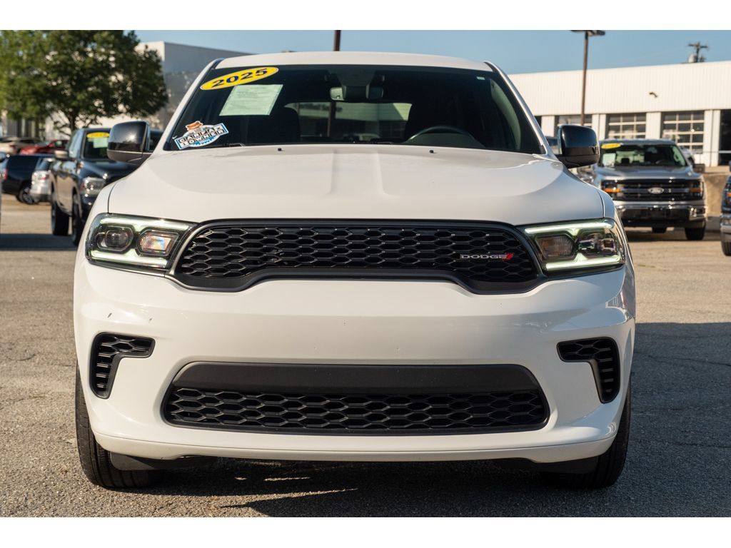 Used 2025 Dodge Durango GT RWD image 3
