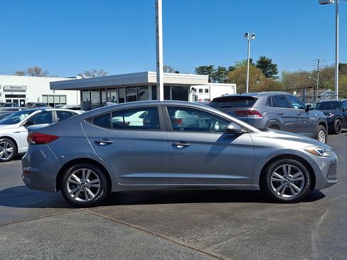 Used 2018 Hyundai Elantra SEL FWD image 7