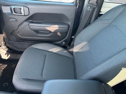 New 2026 Jeep Wrangler Sport AWD/4WD image 25