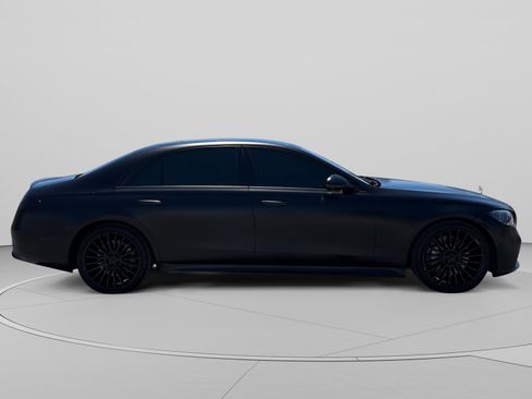 Used 2022 Mercedes-Benz S 580 4MATIC Sedan w/ AMG Line Package image 6