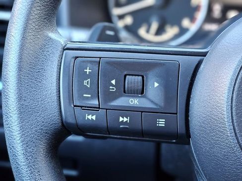 Certified 2023 Nissan Rogue S image 17