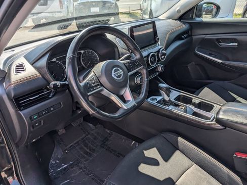 Used 2021 Nissan Sentra SR FWD image 12