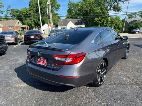 Used 2018 Honda Accord Sport image 6