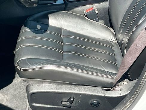 Used 2021 Chrysler 300 S image 19