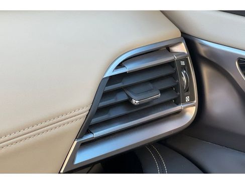 Used 2024 Subaru Outback Limited image 29