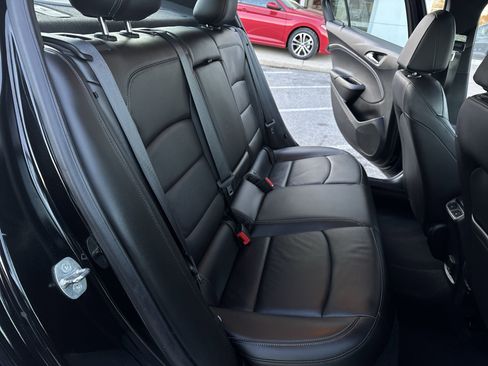 Used 2018 Chevrolet Cruze Premier image 28