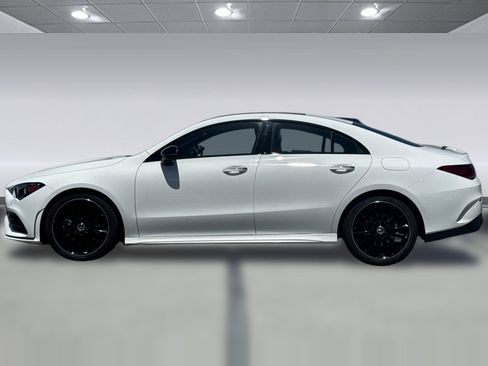 Used 2022 Mercedes-Benz CLA 250 image 2