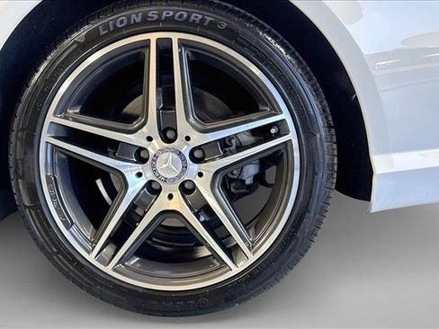 Used 2013 Mercedes-Benz E 350 Sedan image 30