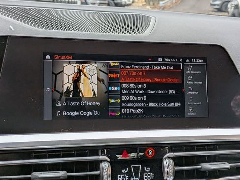 Used 2023 BMW 430i xDrive Coupe w/ Parking Assistance Package image 19