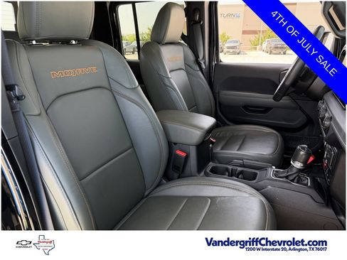 Used 2024 Jeep Gladiator Mojave AWD/4WD image 25