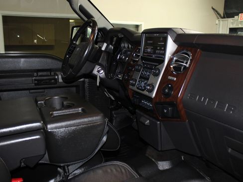 Used 2013 Ford F250 Lariat w/ Lariat Ultimate Pkg AWD/4WD image 37
