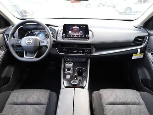 New 2026 Nissan Rogue SV AWD/4WD image 22