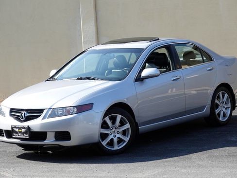 Used 2004 Acura TSX image 9
