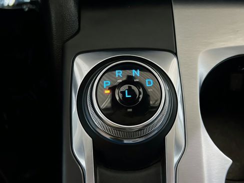Used 2024 Ford Escape SE FWD image 13