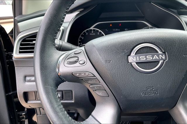 Used 2023 Nissan Murano SV FWD image 11