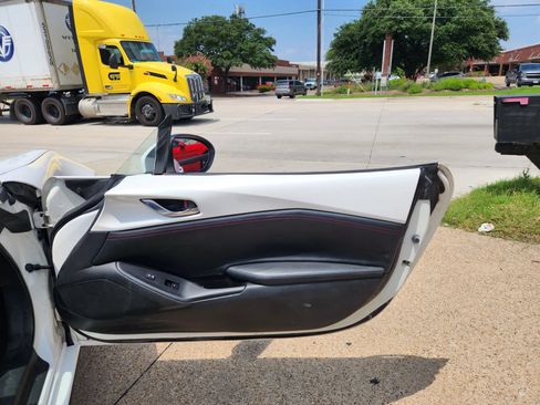 Used 2018 MAZDA MX-5 Miata RF Grand Touring RWD image 11